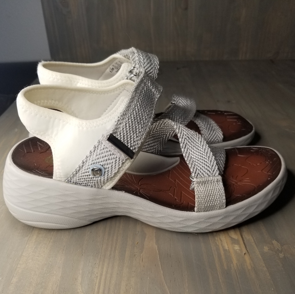 BZEES "Jive" Sandals Womens 8.5